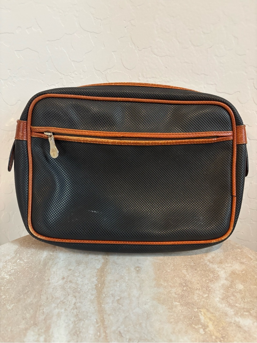 Vintage Bottega Veneta leather camera bag/pouch